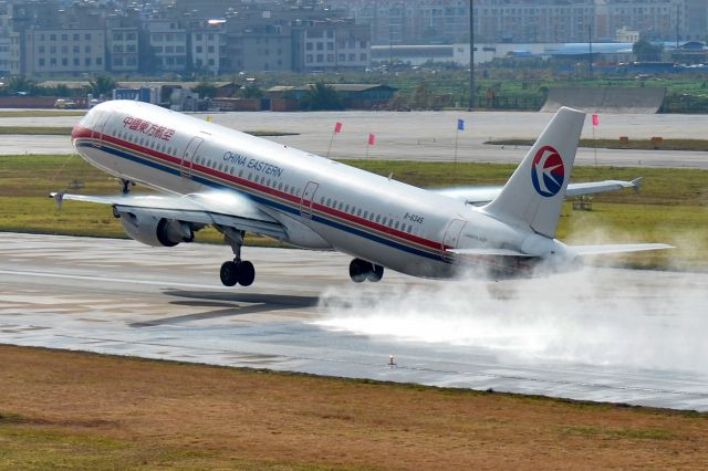 Airbus A321 (B-6345)