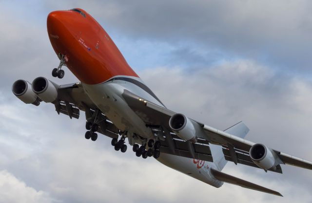 Boeing 747-400 (OO-THB)