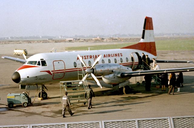 Hawker Siddeley HS-748 (OE-LHT) - 1968 at Düsseldorf (EDDL)