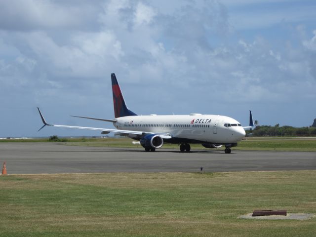 Boeing 737-900 (N855DN)