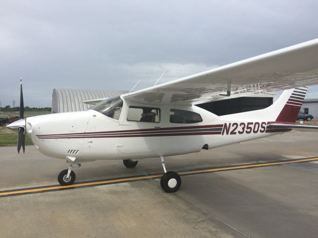 Cessna T210 Turbo Centurion (N2350S)