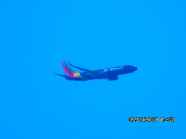 Boeing 737-800 (N8697C)