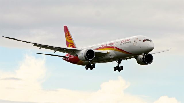 Boeing 787-9 Dreamliner (B-1138) - BOE798 on final to Rwy 16R to complete a ferry flight from KCHS on 9.11.18. (ln 745 / cn 62731).