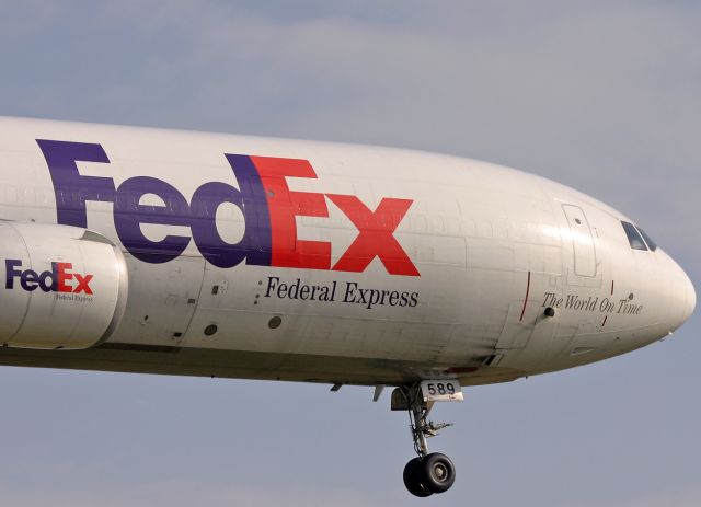 Boeing MD-11 (N589FE)