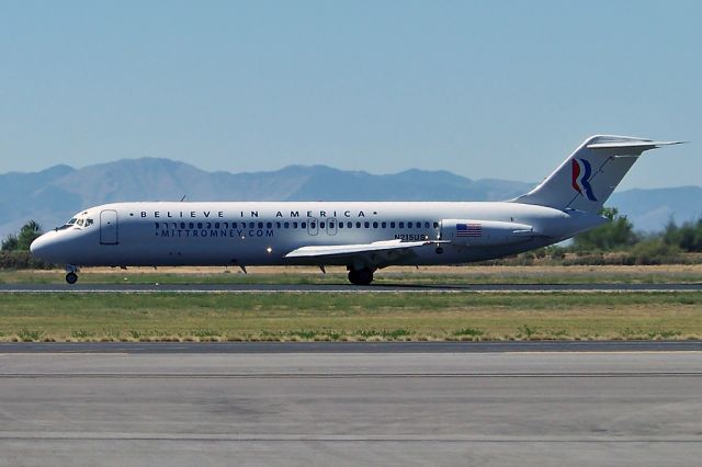 Douglas DC-9-10 (N215US) - Paul Ryan