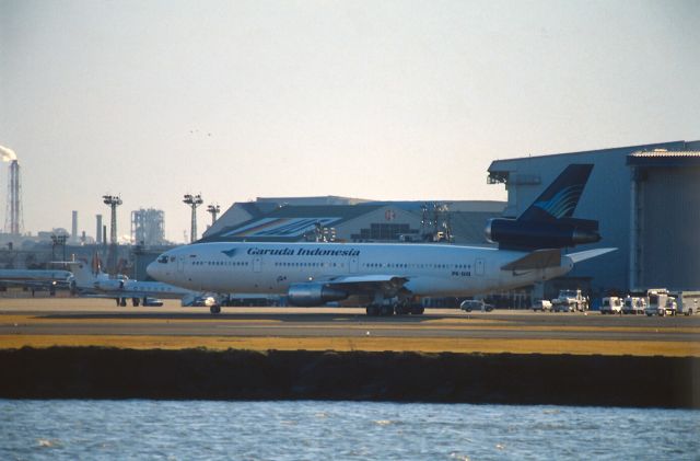 McDonnell Douglas DC-10 (PK-GID) - Taxing at Tokyo-Haneda Intl Airport on 1989/02/25