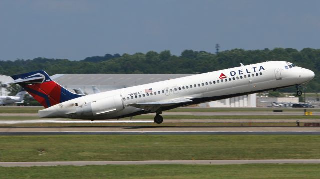 Boeing 717-200 (N995AT)