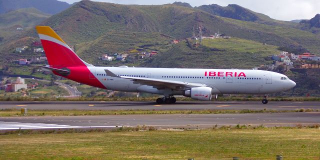 Airbus A330-200 (EC-MMG) - "Only in Madrid" Libery sticker only left side