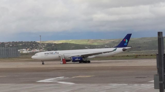 Airbus A330-300 (CS-WFP)