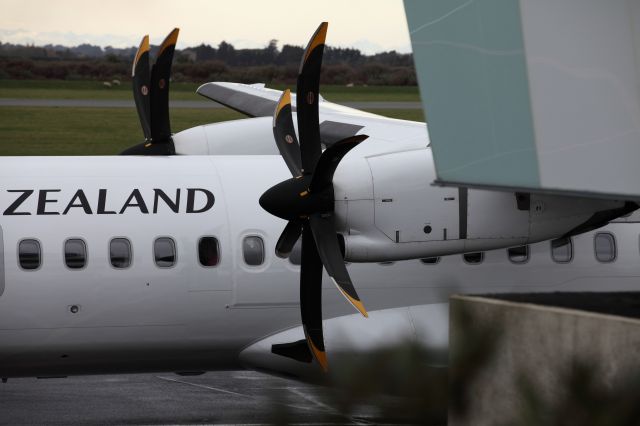 ATR ATR-72 (ZK-MVD) - Props of AT72-600 ZK MVD ay Invercargill Airport New Zealand, 3 September 2014