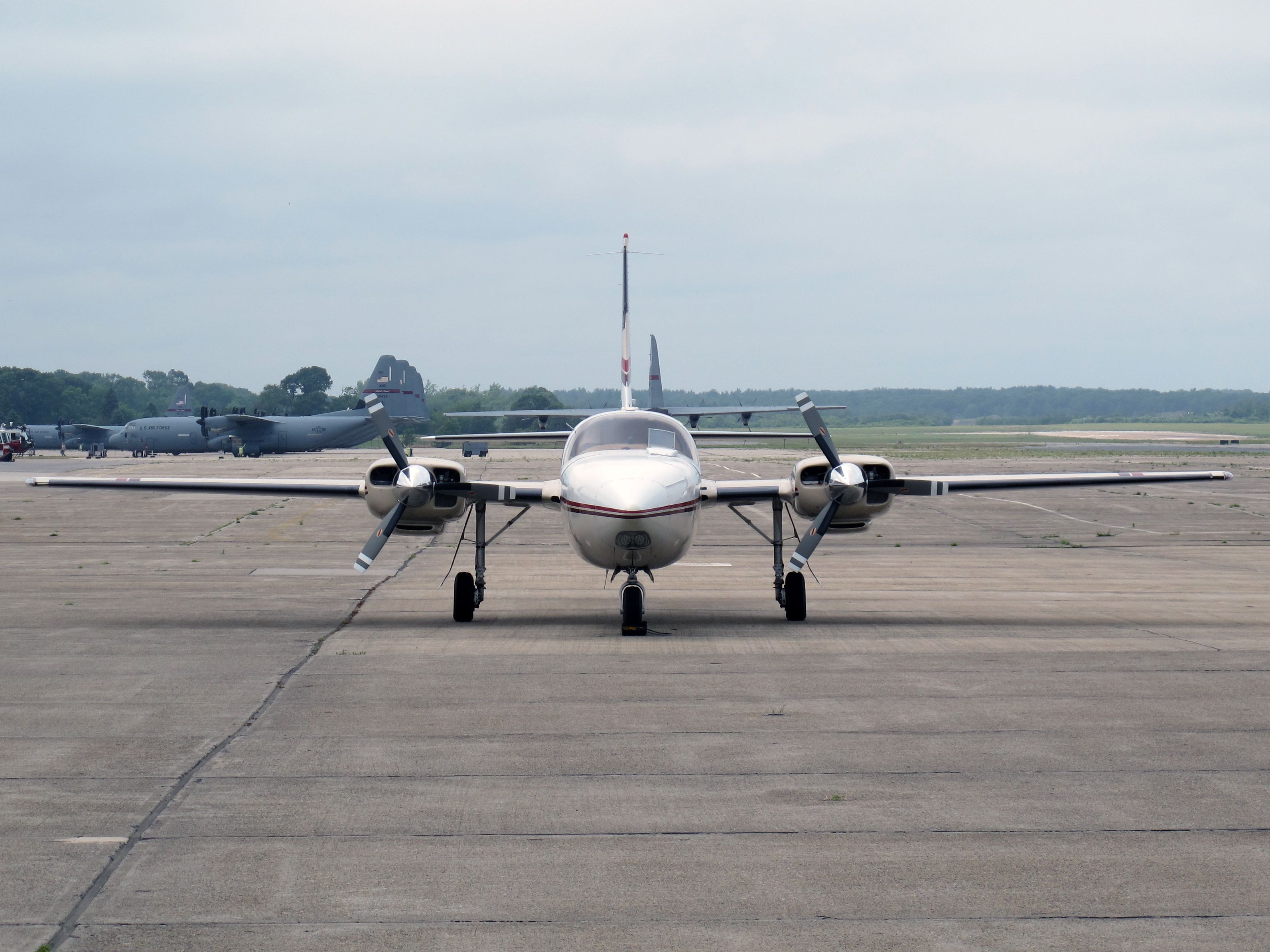Piper Aerostar (N6899R)