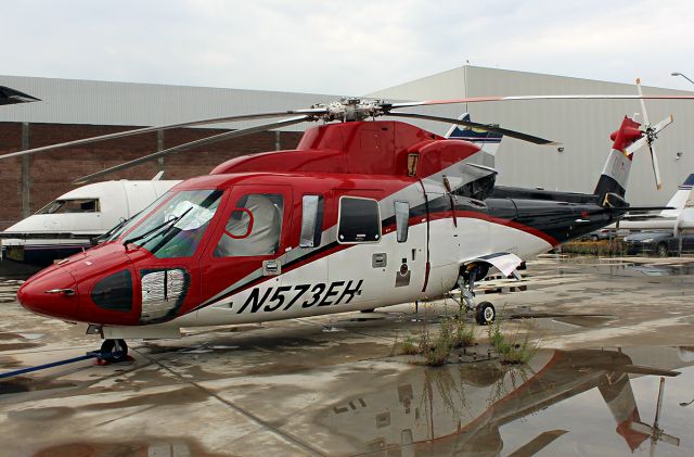 Sikorsky S-76 (N573EH)