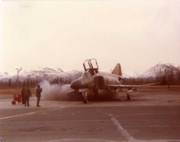 — — - Cartridge start at Elmendorf AFB Alaska 1978    Photo by John Chiappini