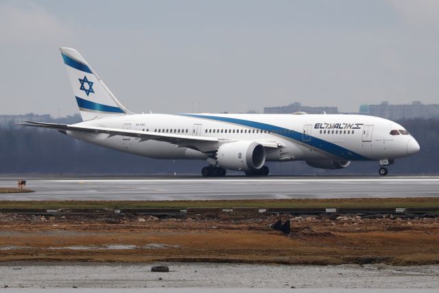Boeing 787-8 (4X-ERC) - 'El Al 016' departing back to Tel Aviv Ben Gurion International Airport
