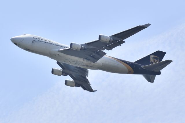 Boeing 747-400 (N572UP)