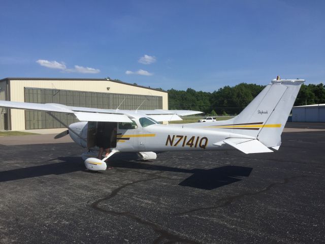 Cessna Skyhawk (N7141Q)