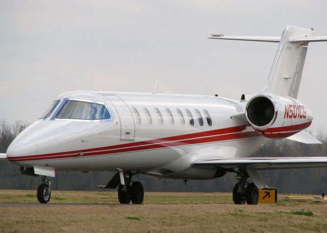 Learjet 31 (N501CG) - At Downtown Shreveport.