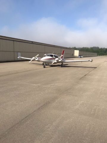 Piper PA-30 Twin Comanche (N727RM)