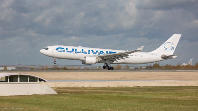 Airbus A330-200 (LZ-AWZ)