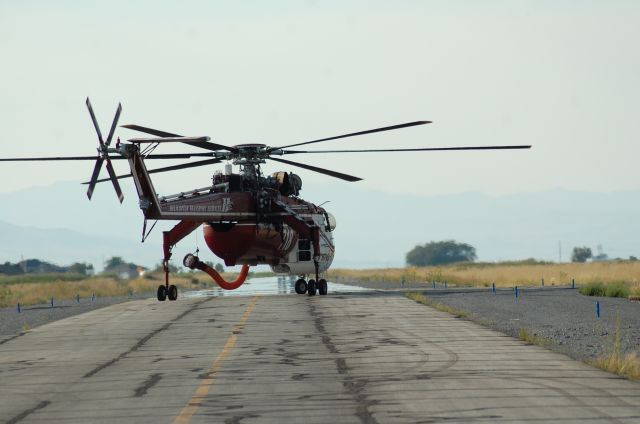 Sikorsky CH-54 Tarhe (N718HT) - 2011 Fire Season