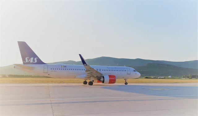 Airbus A320 (LN-RGO)