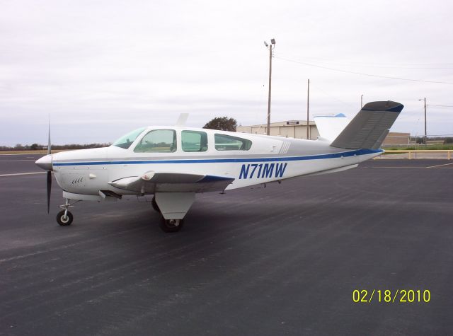 Beechcraft 35 Bonanza (N71MW)