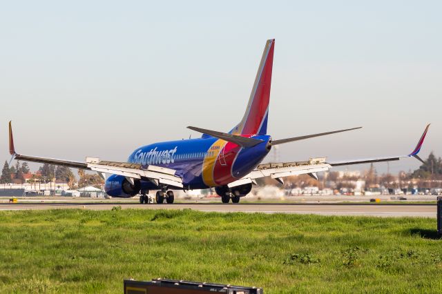 Boeing 737-700 (N908WN)