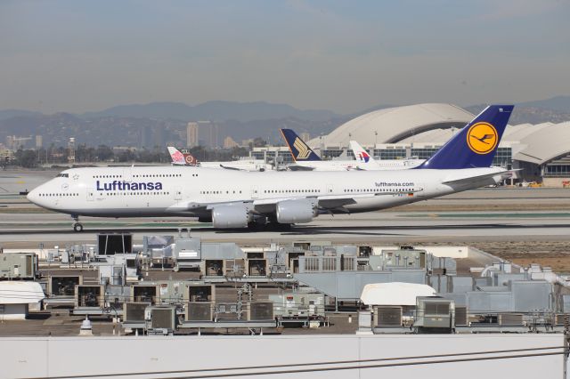 BOEING 747-8 (D-ABYI)