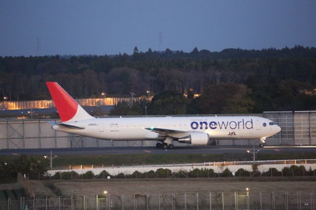 BOEING 767-300 (JA604J)