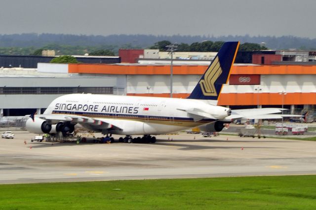 Airbus A380-800 (9V-SKF)