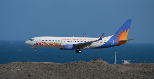 Boeing 737-700 (G-JZHF) - PHOTO MADE FROM THE ROOF OF MY HOUSE