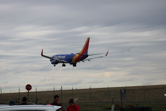 Boeing 737-700 (N445WN)