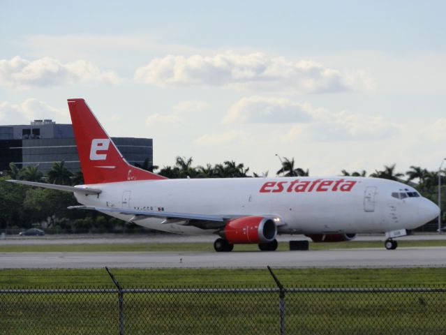 BOEING 737-300 (XA-GGB)