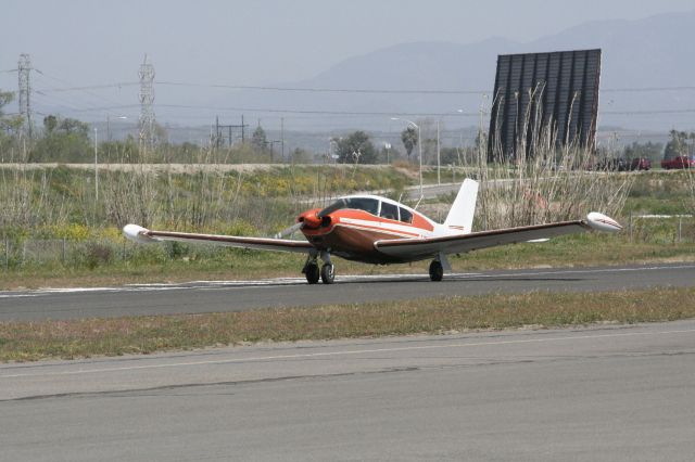 Piper PA-24 Comanche (N7055P)