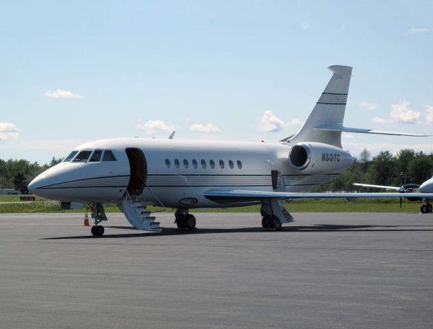 Dassault Falcon 2000 (N60TC)