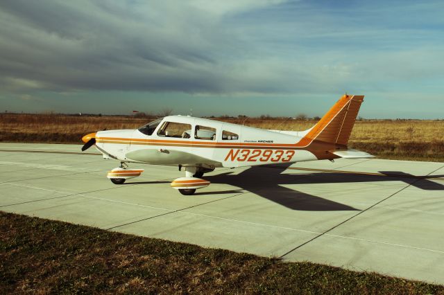 Piper Cherokee (N357MP)