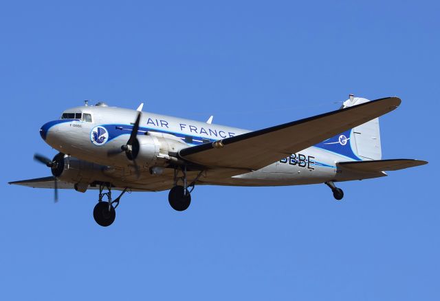 Douglas DC-3 (F-AZTE) - June, 2011