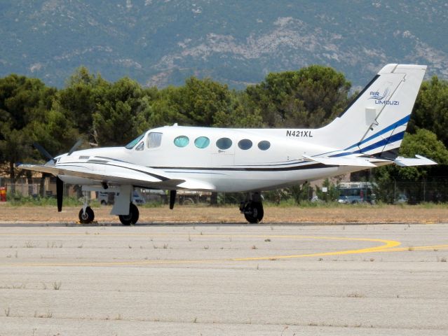 Cessna 421 (N421XL)