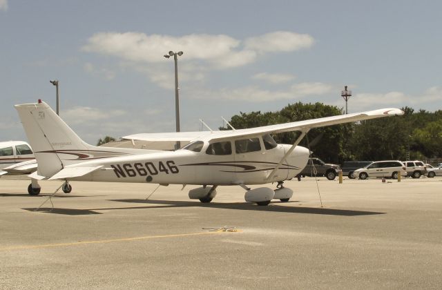 Cessna Skyhawk (N66046)