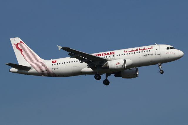 Airbus A320 (TS-IMT)