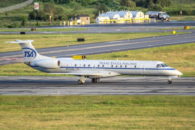 Embraer ERJ-145 (N832HK) - Special(ish)! Trans States Airlines off to DCA as "Waterski 4264"