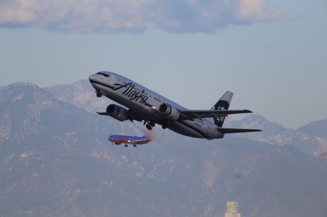 Boeing 737-700 (N756AS)