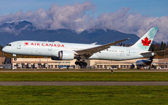 Boeing 787-9 Dreamliner (C-FGEO)