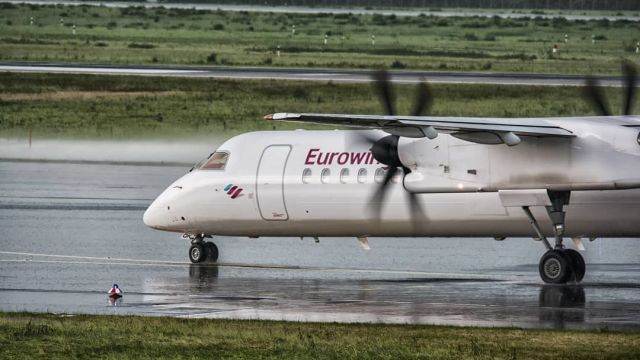 de Havilland Dash 8-400 (D-ABQK)