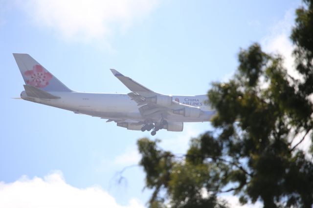 Boeing 747-400 (B-18707)