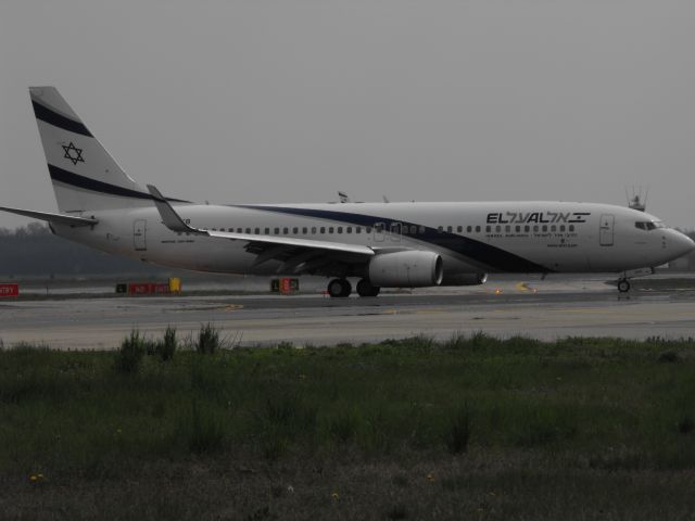 Boeing 737-800 (4X-EKB)