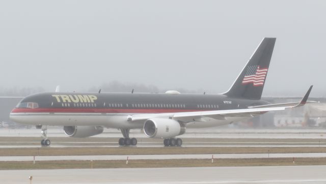 Boeing 757-200 (N757AF) - Donald Trump's 757 taxiing in the fog in Grand Rapids
