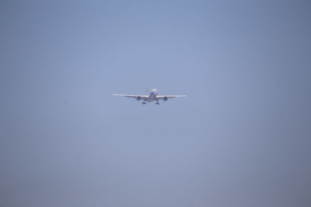 Airbus A350-900 (B-18912)