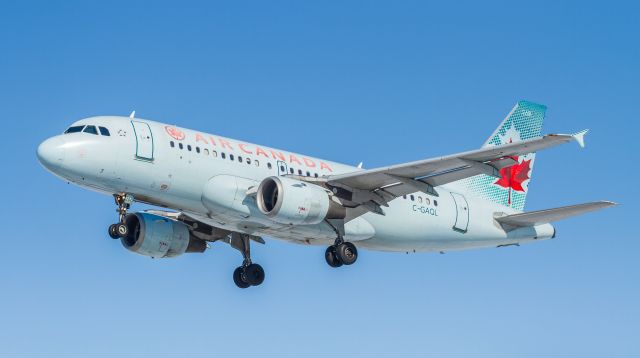 Airbus A319 (C-GAQL)