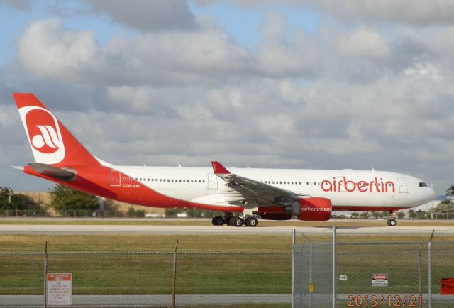 Airbus A330-200 (D-ALPE) - Rolling down the runway!